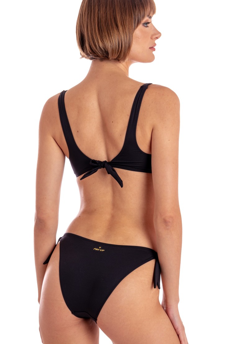 Solid Color Bikini Brassiere With Accessory
