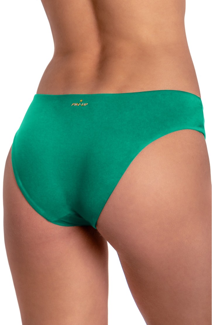 MEDIUM HIGH PLAIN BRIEFS