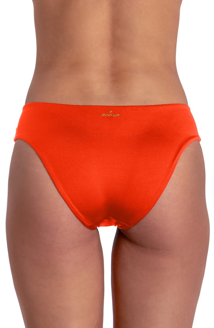 MEDIUM HIGH PLAIN BRIEFS