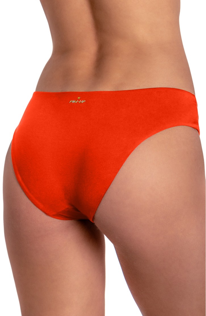 MEDIUM HIGH PLAIN BRIEFS
