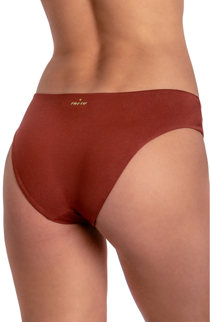 MEDIUM HIGH PLAIN BRIEFS