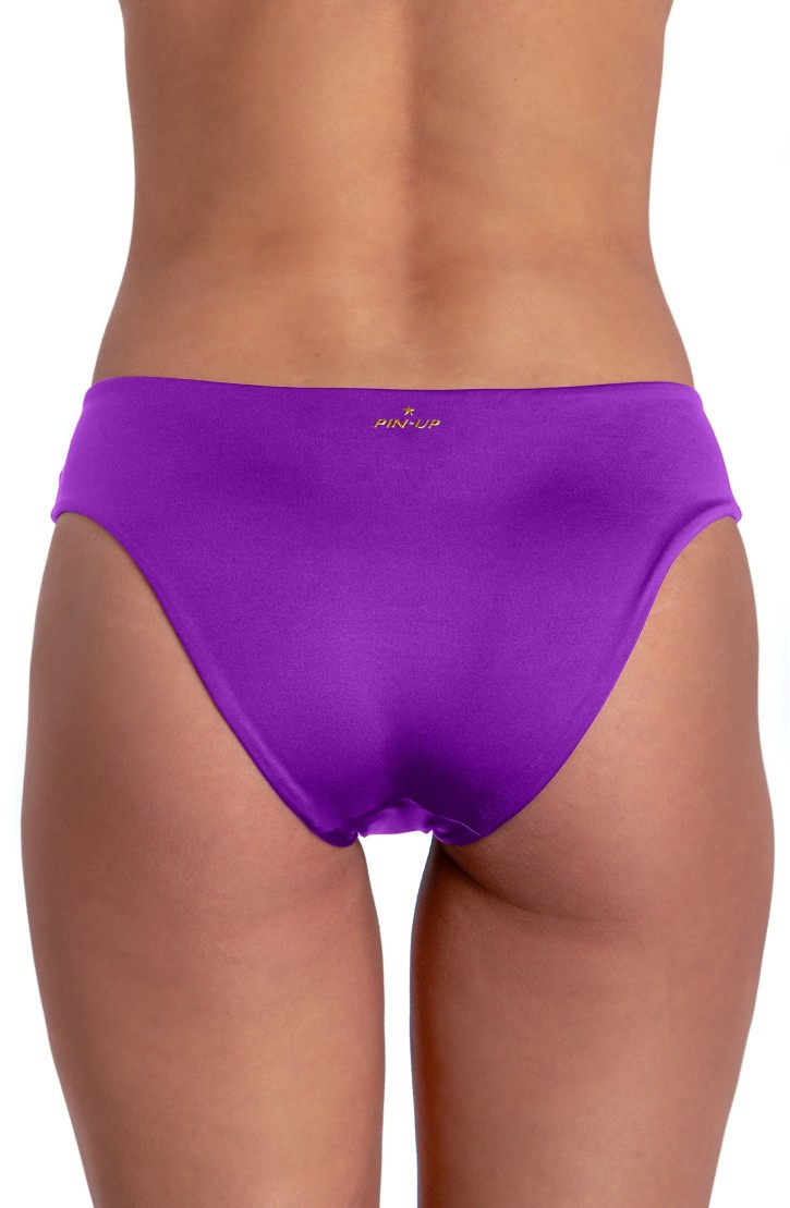 MEDIUM HIGH PLAIN BRIEFS