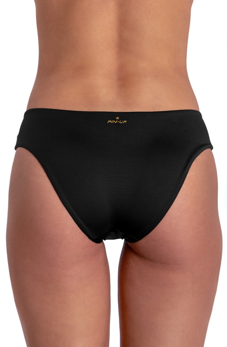 MEDIUM HIGH PLAIN BRIEFS
