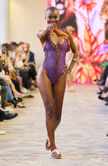Costume da Bagno Intero Cut-Out Pioggia di Strass Pin-Up Stars - 1