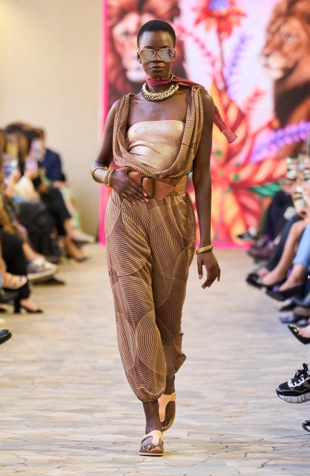 GOLD PLAIN BODYSUIT Pin-Up Stars - 4