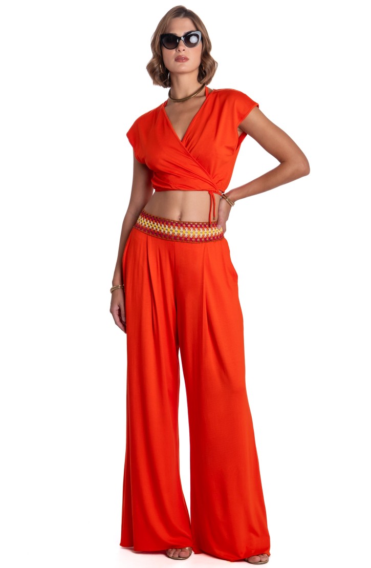 SOLID COLOR TOP