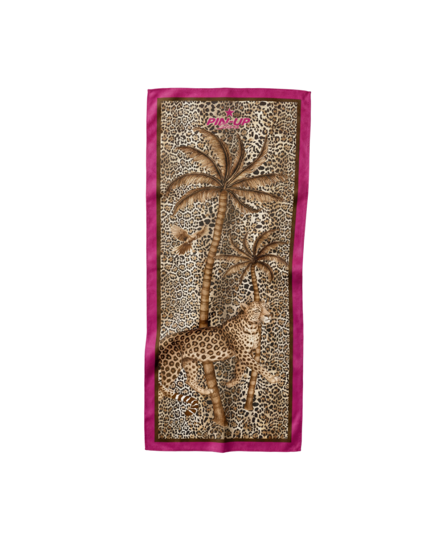 Pin-up Stars | Elegant and Versatile Women's Beach Towels