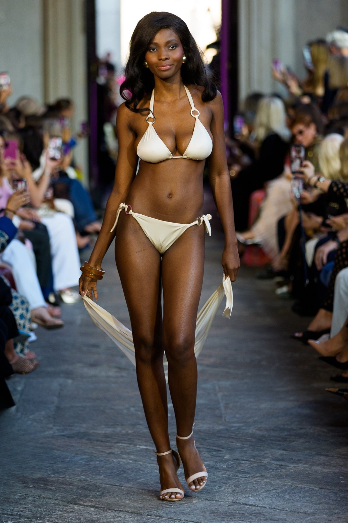 Pin-Up Stars Spring Summer 2027 runway look 06